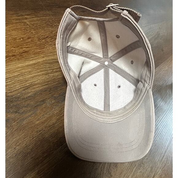 Lululemon Women's Gray Adjustable Athletic Workout Cap Metal Logo - Picture 8 of 8